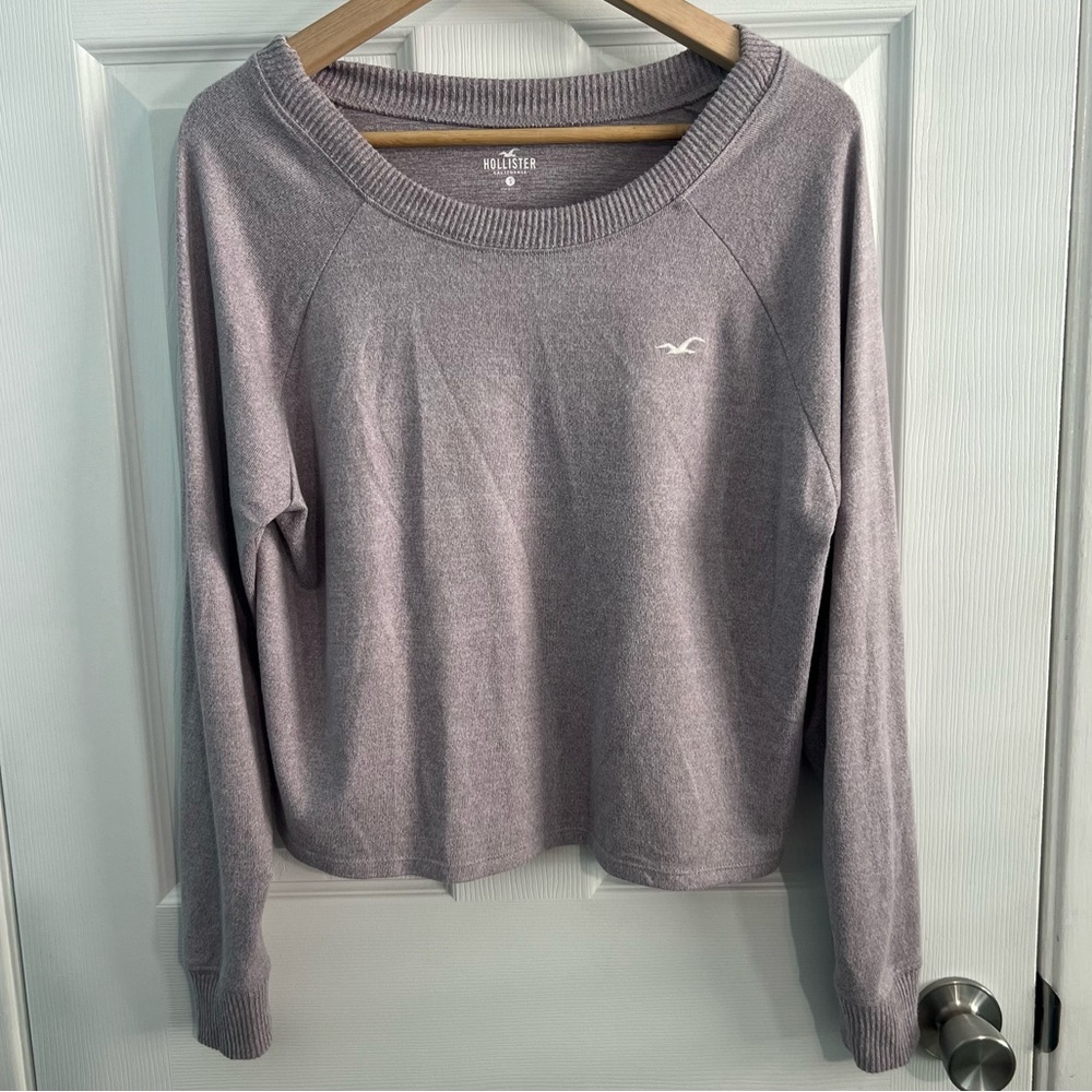 Hollister Women's Light Purple Sweatshirt Size Small Vintage Y2K